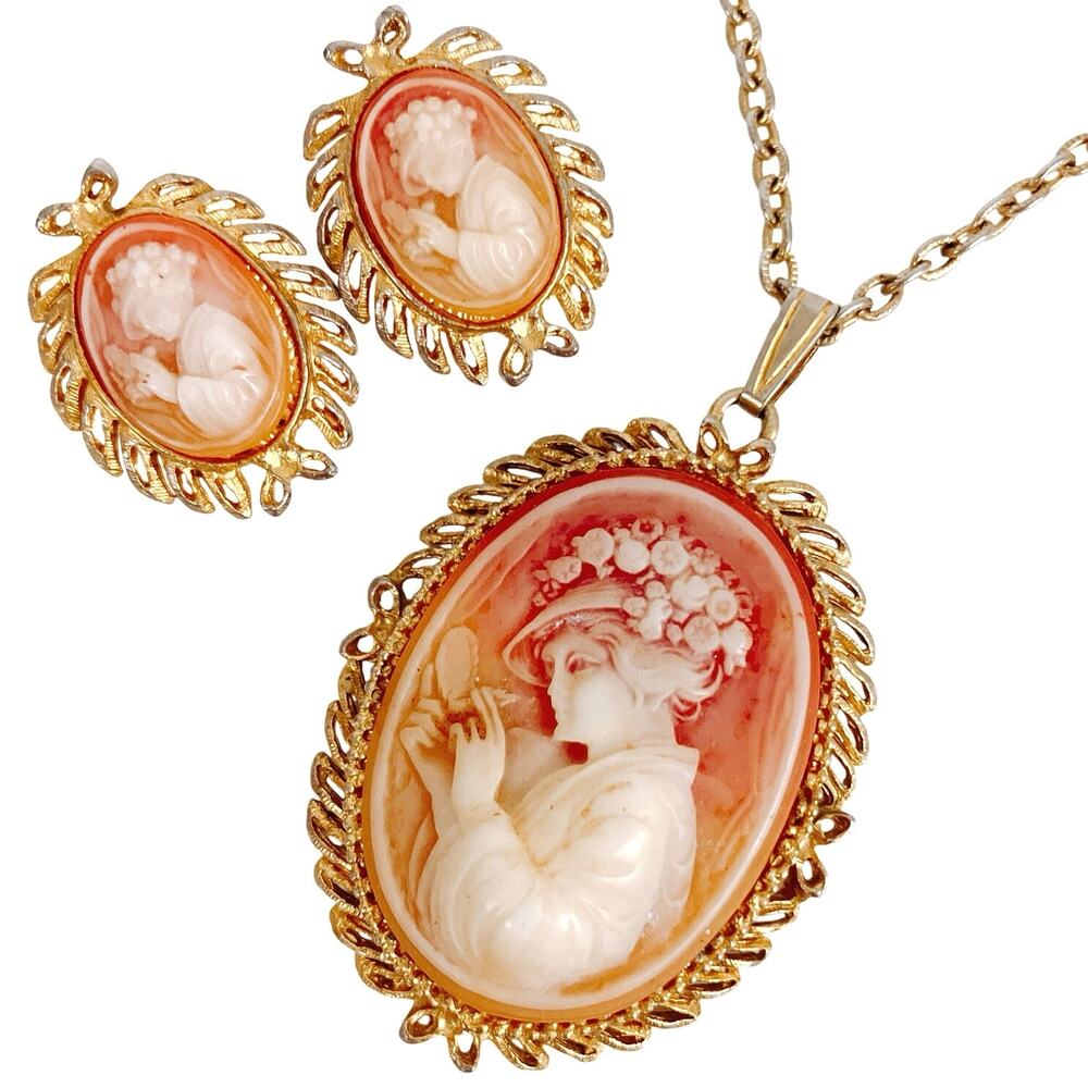 Vintage Mid Century Resin Cameo Necklace Earrings Set Gold Tone Clip Demi Parure